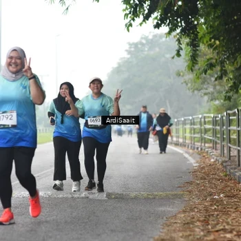Runner Photo 8856636