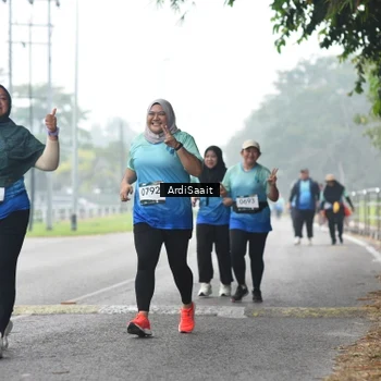 Runner Photo 8856654