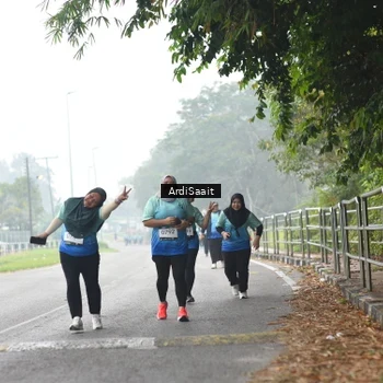 Runner Photo 8856686