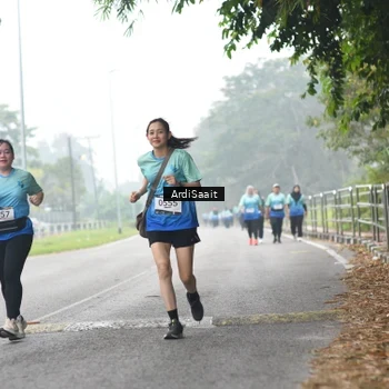 Runner Photo 8856703