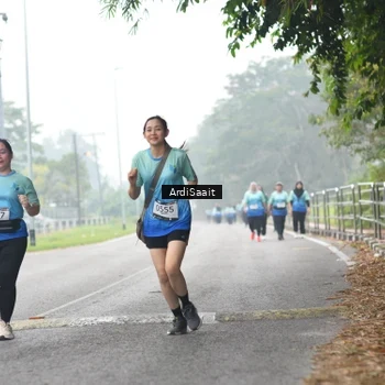Runner Photo 8856710