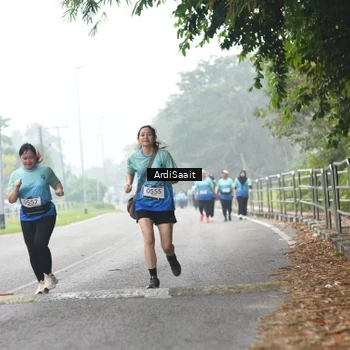 Runner Photo 8856721