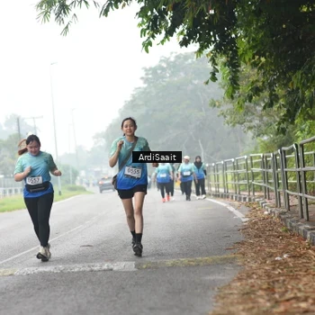 Runner Photo 8856728