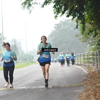 Runner Photo 8856729