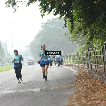 Runner Photo 8856763