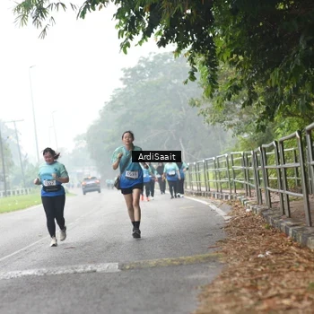 Runner Photo 8856765