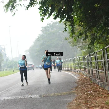 Runner Photo 8856768