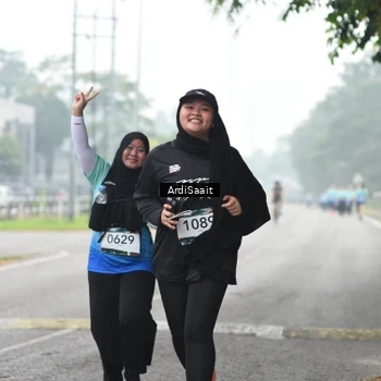 Runner Photo 8856797