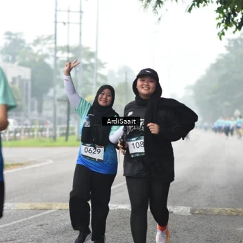 Runner Photo 8856801