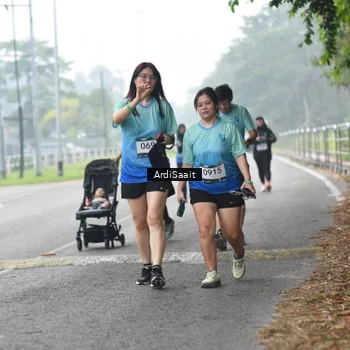 Runner Photo 8856892