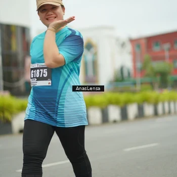 Runner Photo 8857033