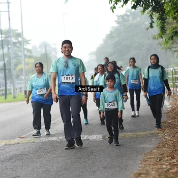Runner Photo 8857095