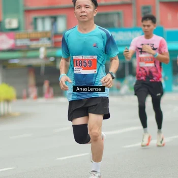 Runner Photo 8857103
