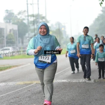 Runner Photo 8857109