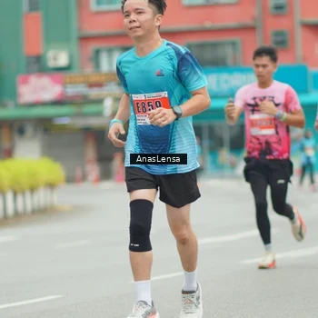 Runner Photo 8857110