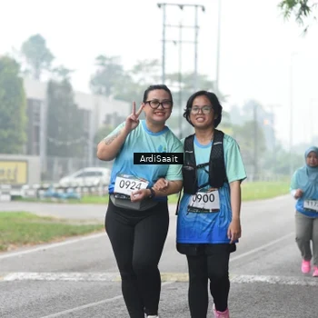 Runner Photo 8857140