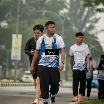 Runner Photo 8857192