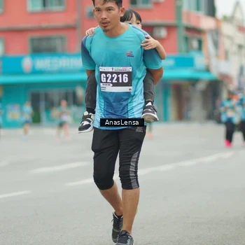 Runner Photo 8857228