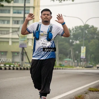 Runner Photo 8857276
