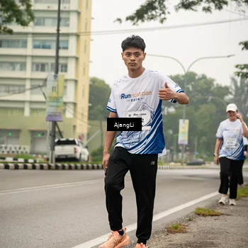 Runner Photo 8857332