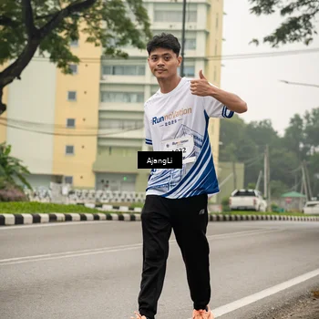 Runner Photo 8857363