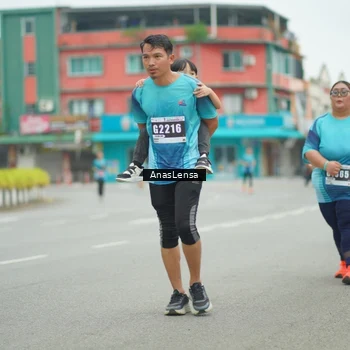 Runner Photo 8857365