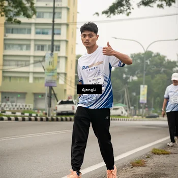 Runner Photo 8857366