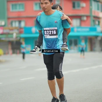Runner Photo 8857367