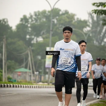 Runner Photo 8857628