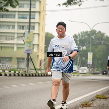 Runner Photo 8857643