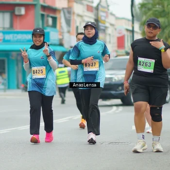 Runner Photo 8857644