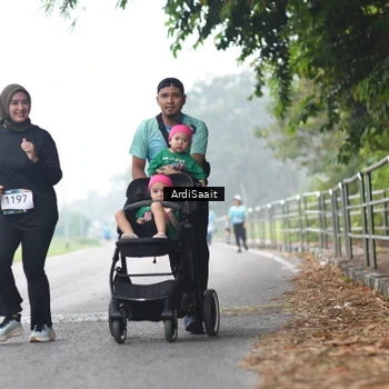 Runner Photo 8857671