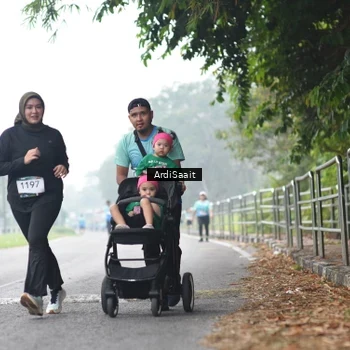 Runner Photo 8857678