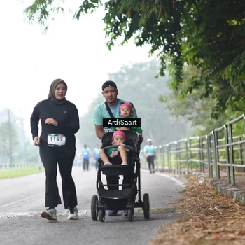 Runner Photo 8857706