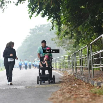 Runner Photo 8857715