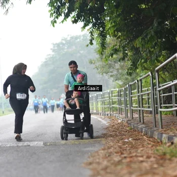 Runner Photo 8857723