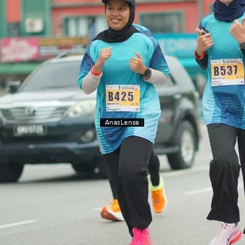 Runner Photo 8857759