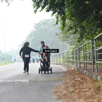 Runner Photo 8857772