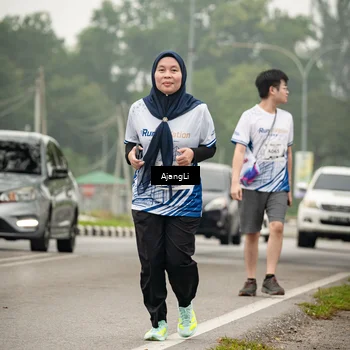 Runner Photo 8858011