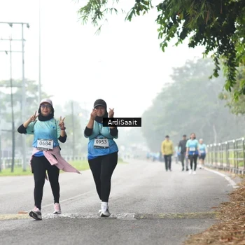 Runner Photo 8858053