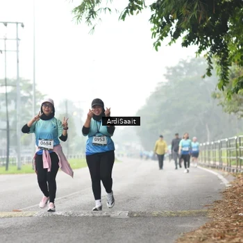 Runner Photo 8858073