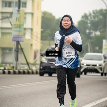 Runner Photo 8858075