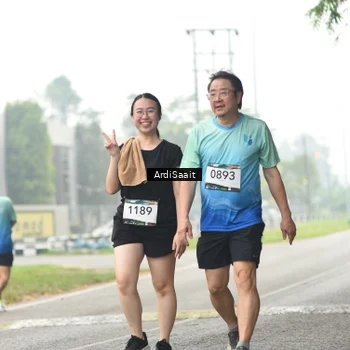Runner Photo 8858118