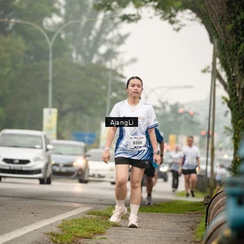 Runner Photo 8858152