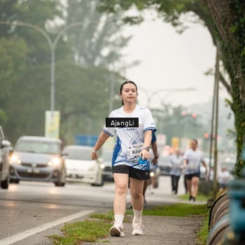 Runner Photo 8858189