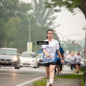 Runner Photo 8858191