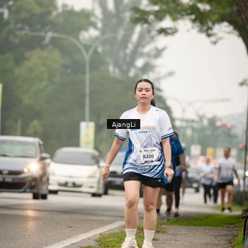 Runner Photo 8858199