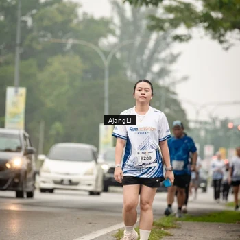 Runner Photo 8858237