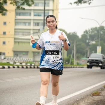 Runner Photo 8858271