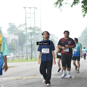 Runner Photo 8858273